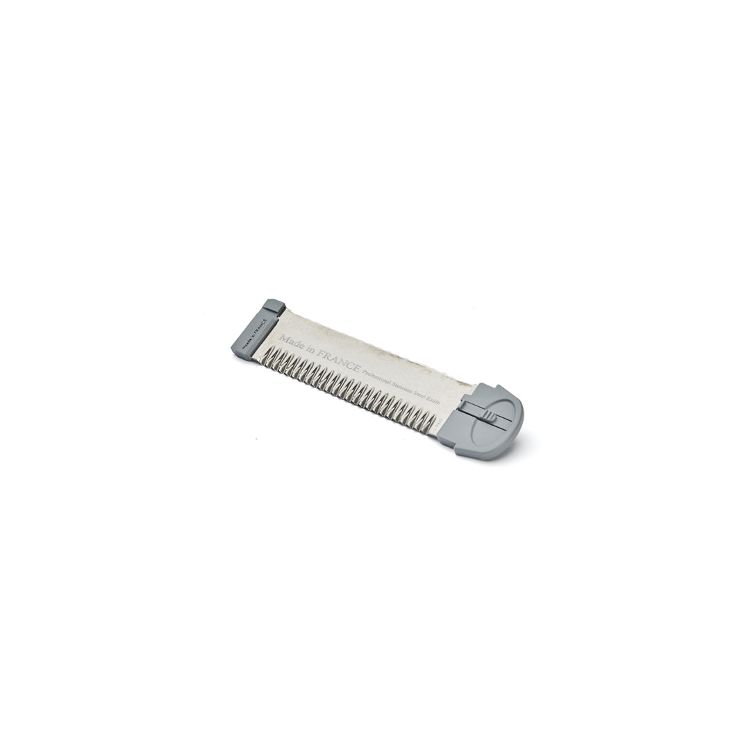Double Horizontal Blades with Lobed Edge by De Buyer