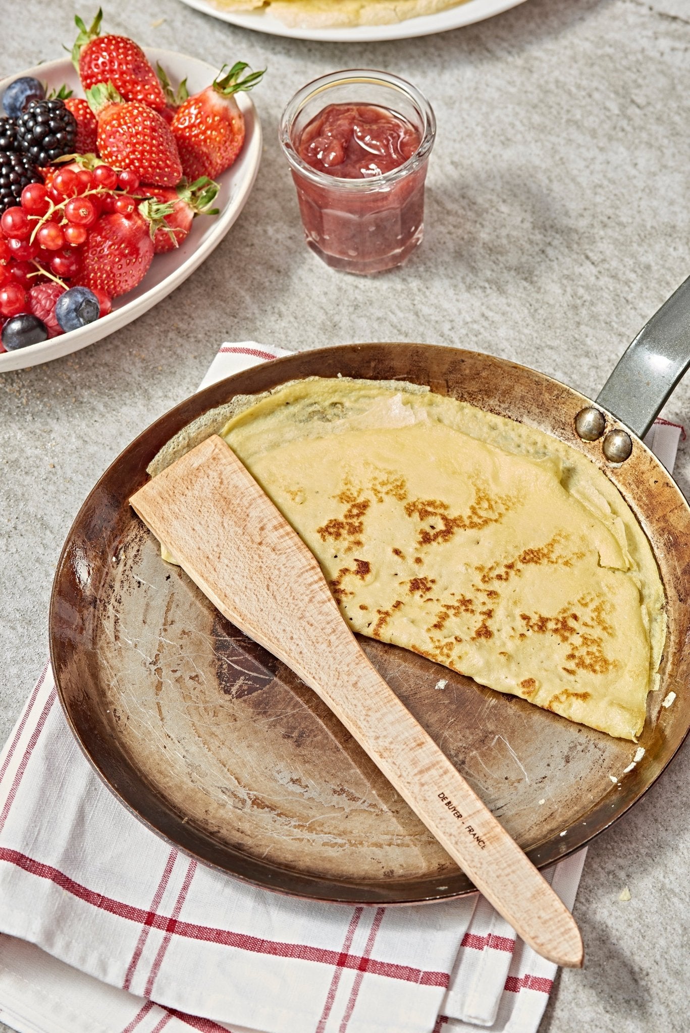 De Buyer B Bois 25cm Bevelled Spatula - De Buyer UK