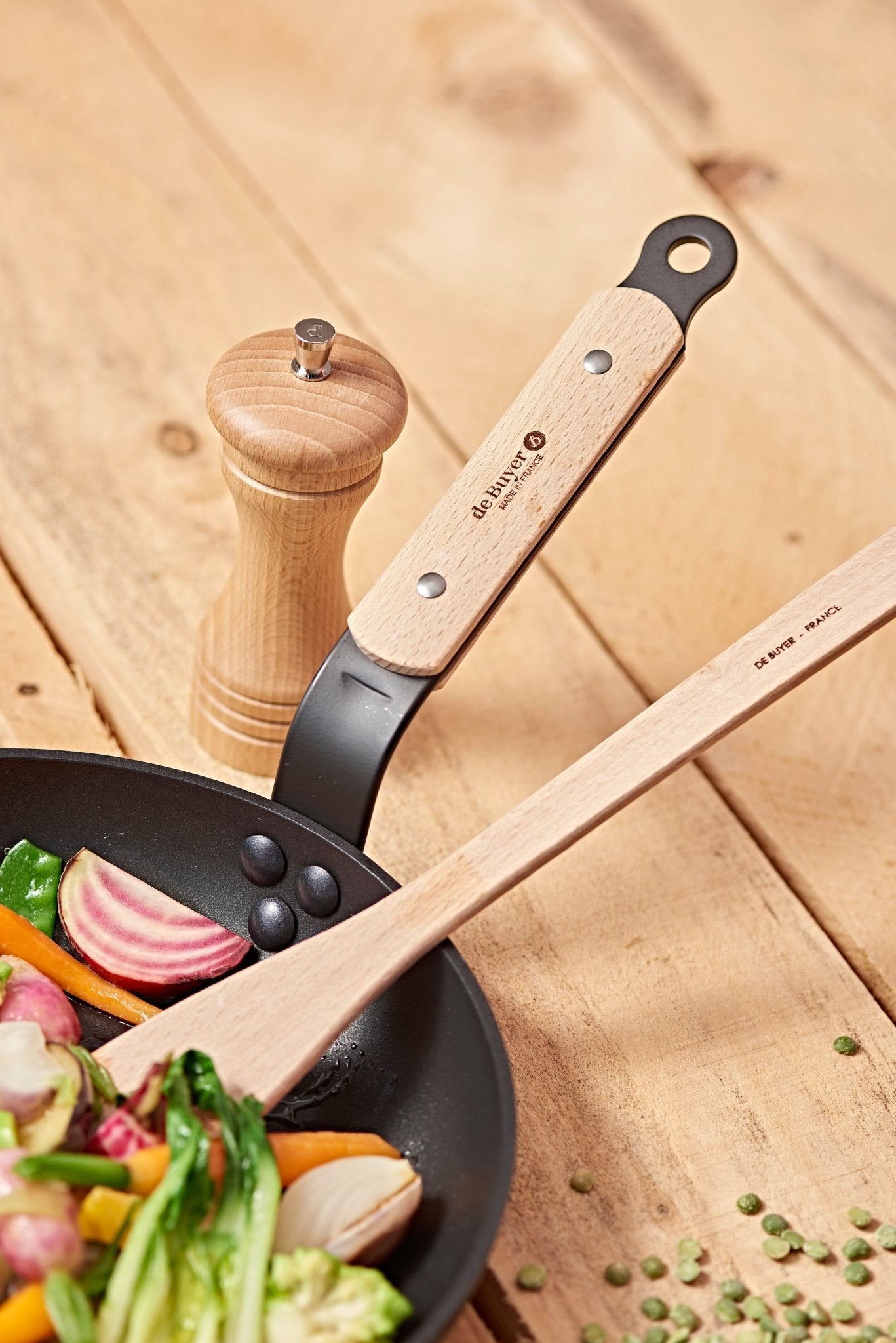 De Buyer B Bois 40cm Bevelled Spatula - De Buyer UK