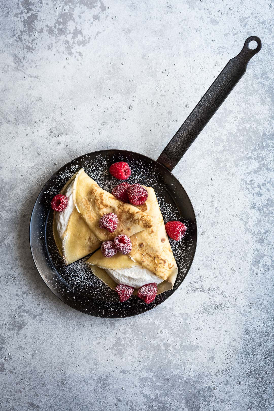 De Buyer Blue Carbon Steel 20cm Pancake Pan - De Buyer UK