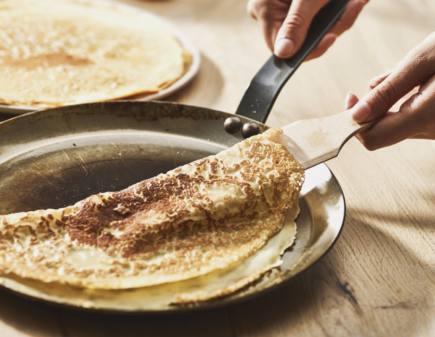De Buyer Carbone Plus 24cm Pancake Pan - De Buyer UK