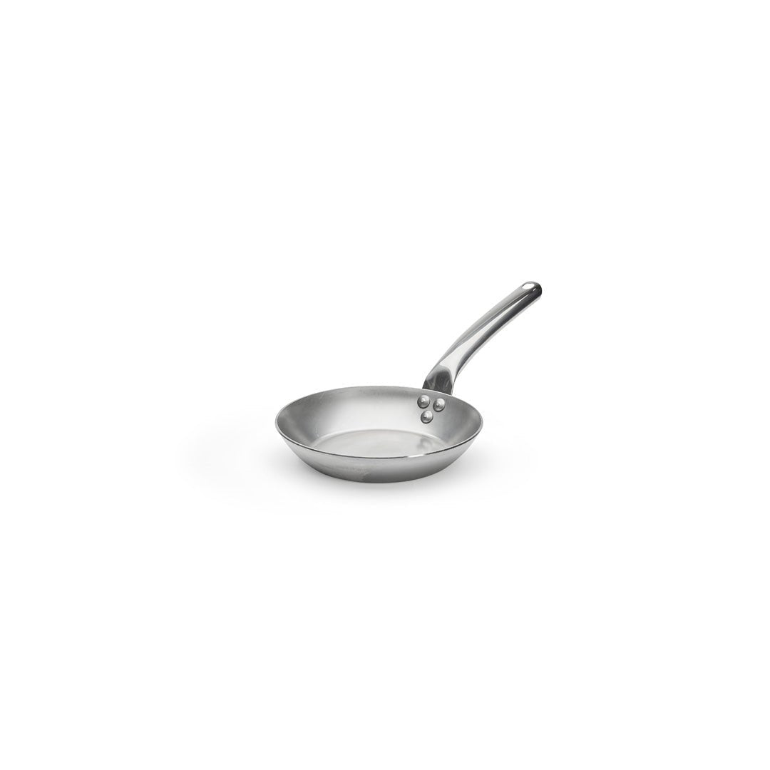De Buyer Carbone Plus 24cm Round Frying Pan - De Buyer UK