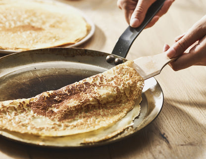 De Buyer Carbone Plus 26cm Pancake Pan - De Buyer UK