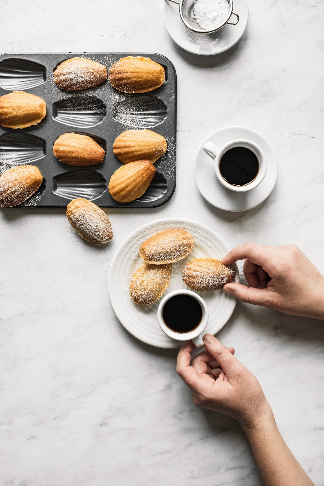 De Buyer Madelines 12 Slot Baking Tray - De Buyer UK
