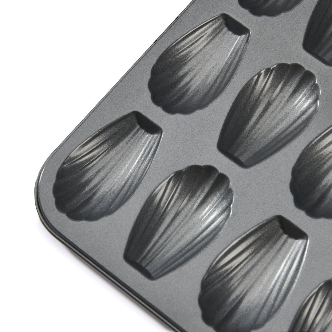 De Buyer Madelines 12 Slot Baking Tray - De Buyer UK