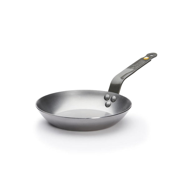 Carbon Steel Mineral B frying pan on a white background
