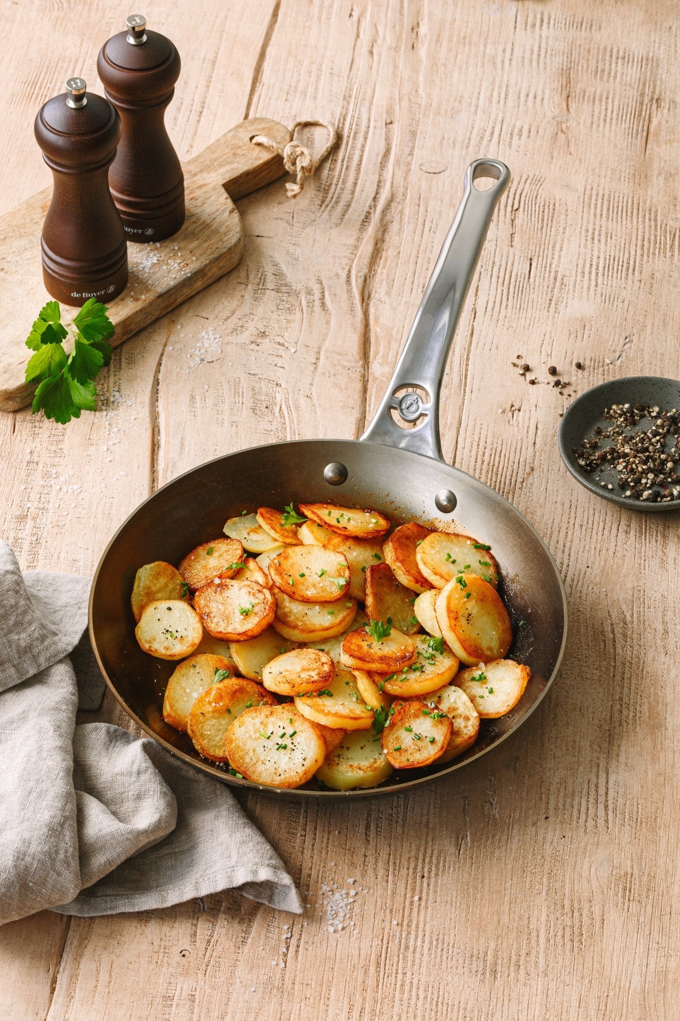 De Buyer Mineral B Pro 24cm Frying Pan - De Buyer UK