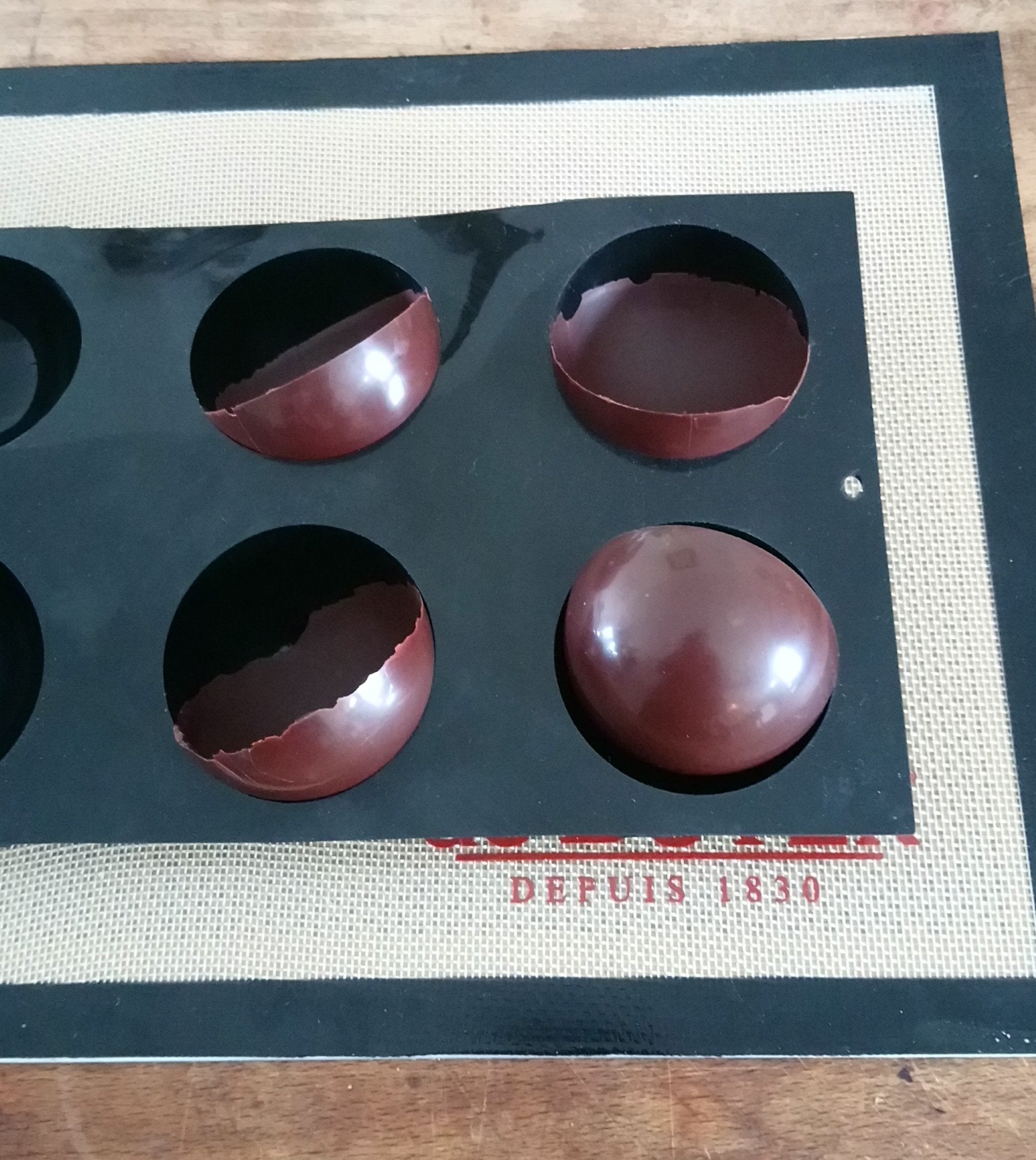De Buyer Moul'Flex Silicone Mould - 6 Hemispherical Portions - De Buyer UK