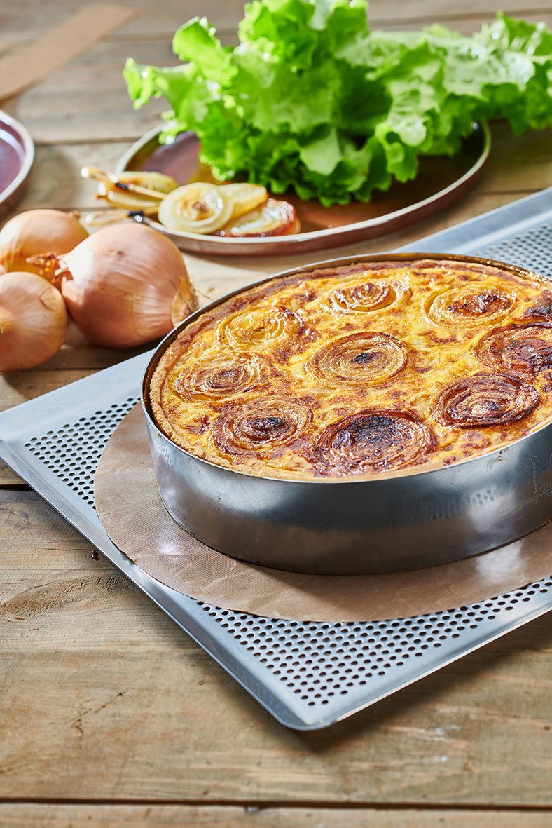De Buyer Small 26cm Round Non - stick Baking Sheet - De Buyer UK
